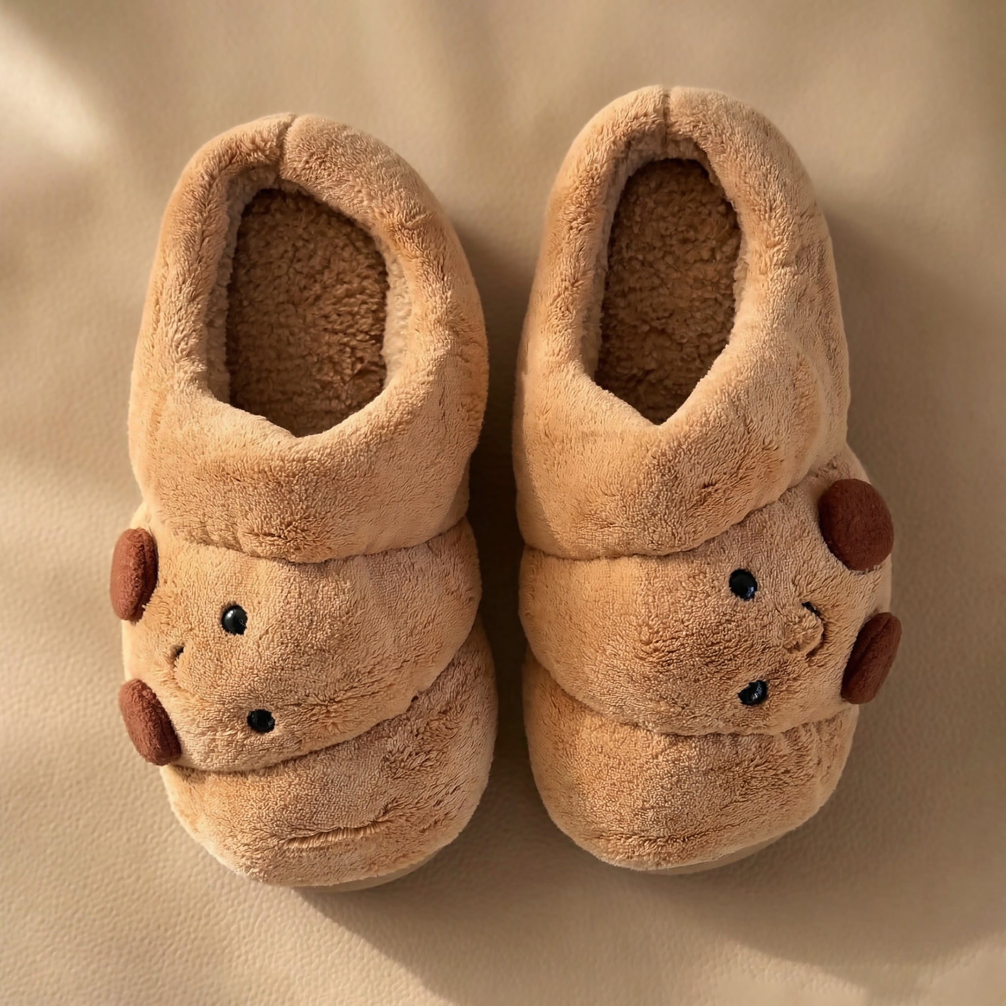 Croissant pantoffels