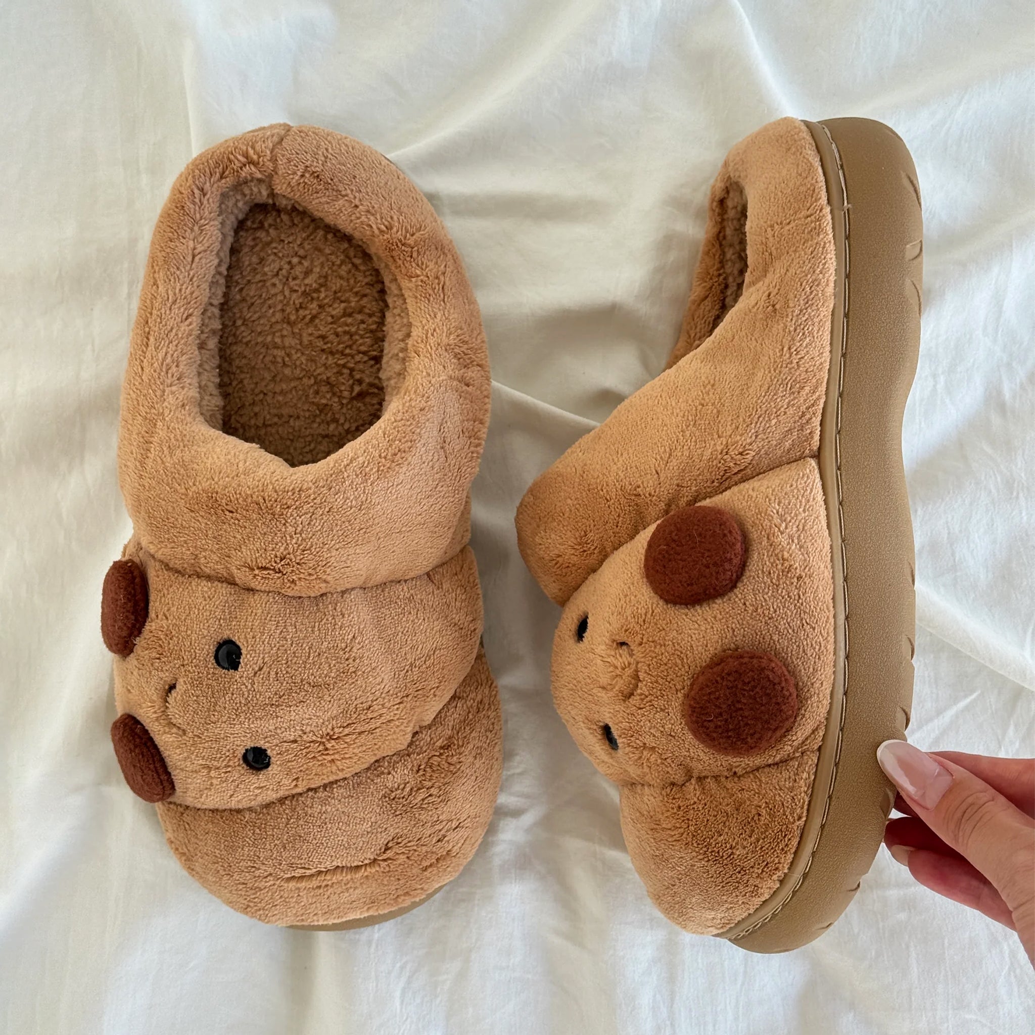 Croissant pantoffels